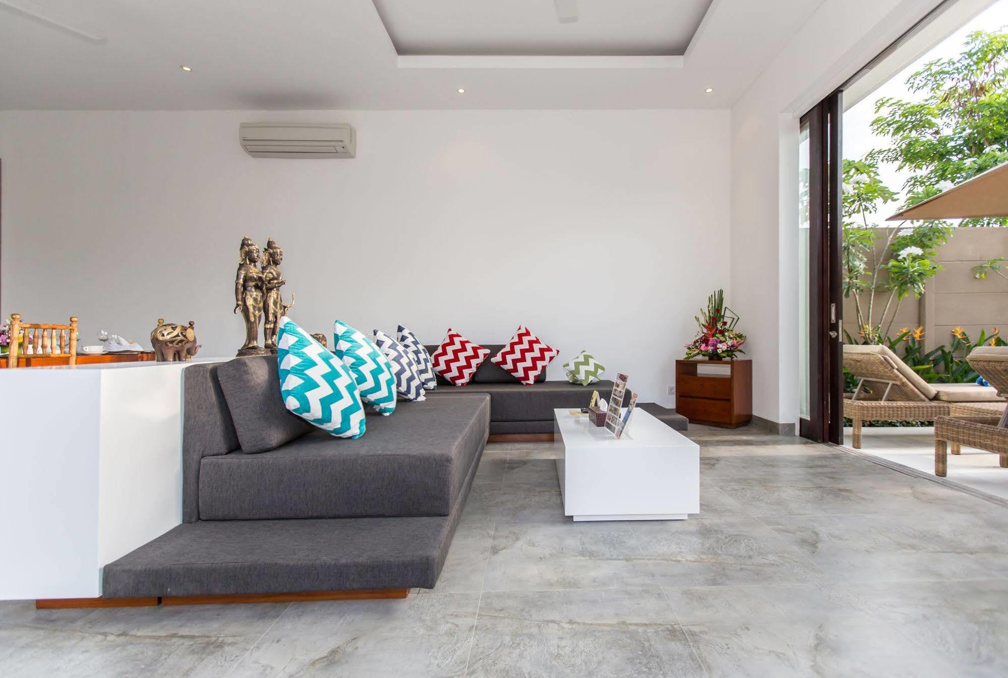 Gajah Villas Bali By Nagisa Bali Семиньяк Экстерьер фото