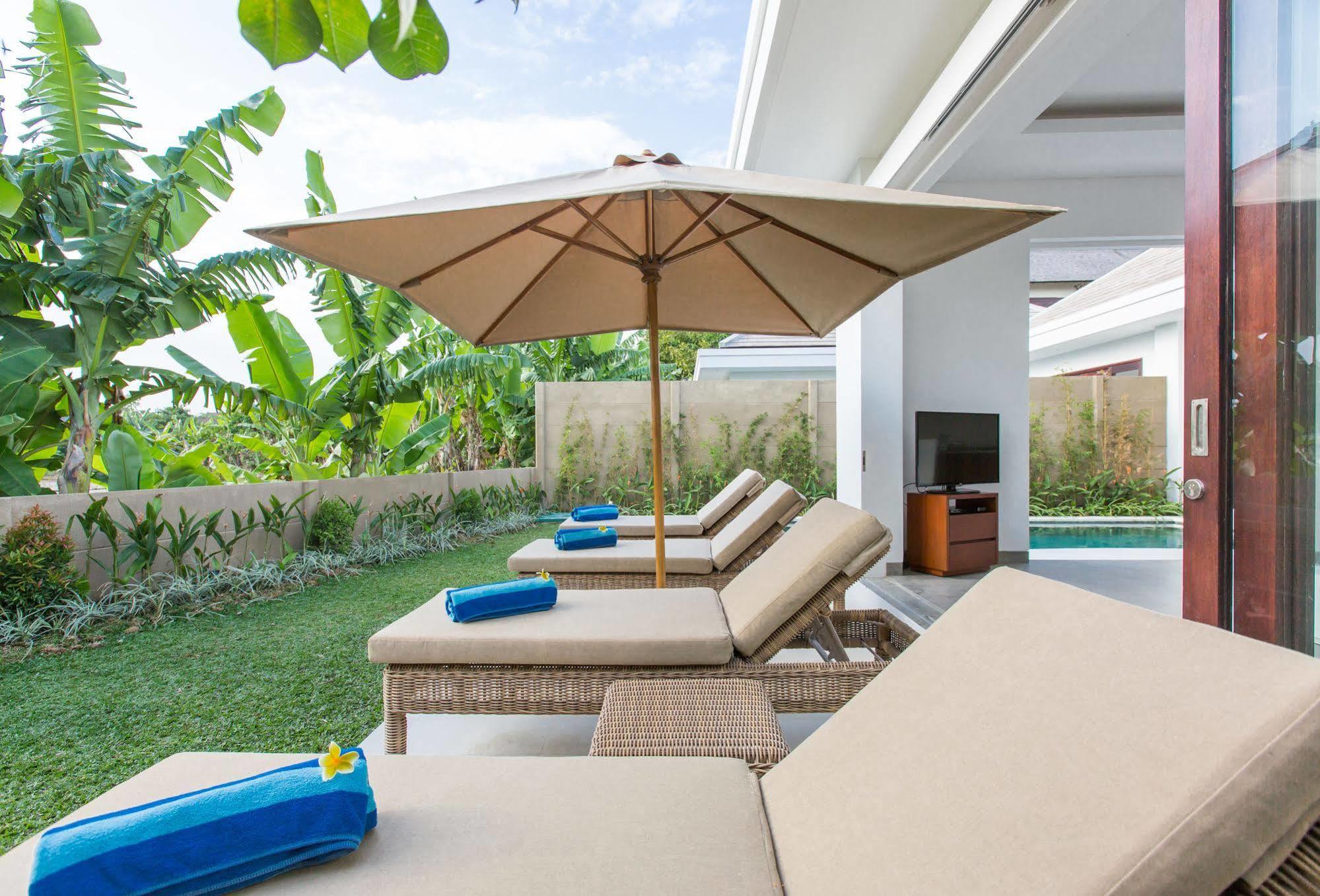 Gajah Villas Bali By Nagisa Bali Семиньяк Экстерьер фото
